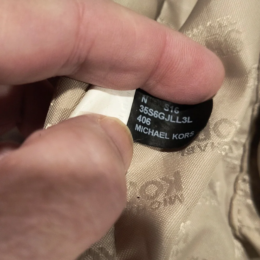 Michael Kors Pebbled Leather Bucket Bag, drawstring, magnetic closure, see pics